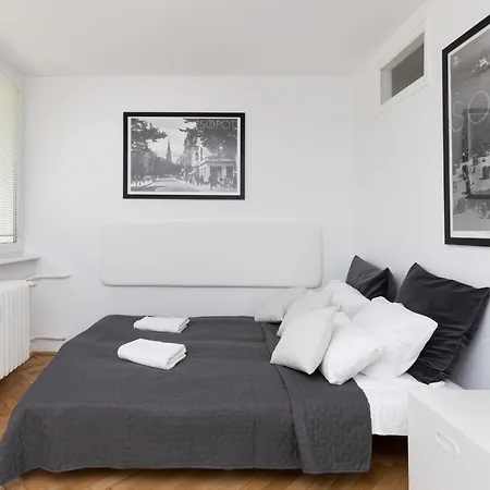 Studio With Balcony 300m To The Beach By Renters Apartment
